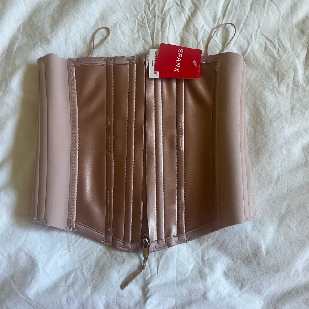 Under Sculpture Corset in Beige - Picture 2 of 6